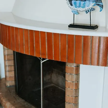 בית נופש Finikas Kamári